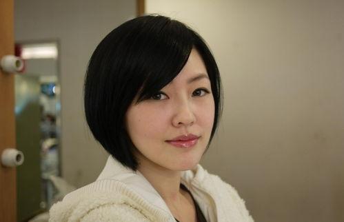 娱乐吃瓜女艺人喜欢显摆,揭秘娱乐圈“吃瓜女艺人”的显摆人生 第2张 娱乐吃瓜女艺人喜欢显摆,揭秘娱乐圈“吃瓜女艺人”的显摆人生 第2张