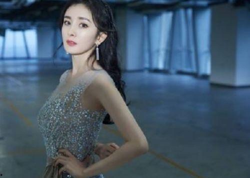 杨幂爆料跑车视频播放,奢华座驾曝光,速度与激情的完美演绎 第3张 杨幂爆料跑车视频播放,奢华座驾曝光,速度与激情的完美演绎 第3张