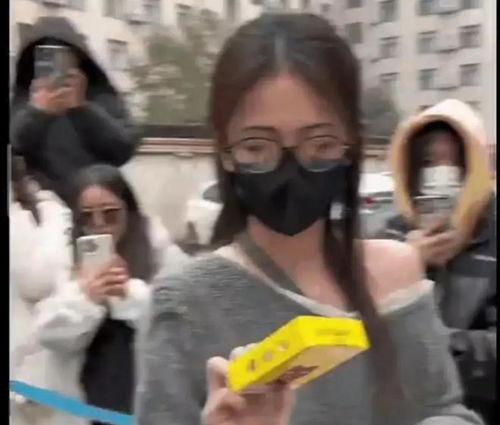 香港娱乐吃瓜爆料,揭秘明星幕后故事与幕后黑手 第3张 香港娱乐吃瓜爆料,揭秘明星幕后故事与幕后黑手 第3张
