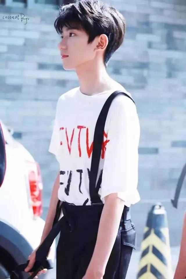 王源娱乐圈最新爆料,揭秘他的最新爆料与幕后故事